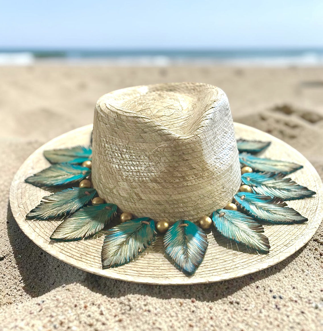 Summer Feather Band Straw Hat